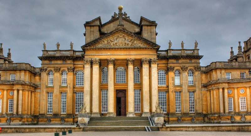 Blenheim Palace coach tours